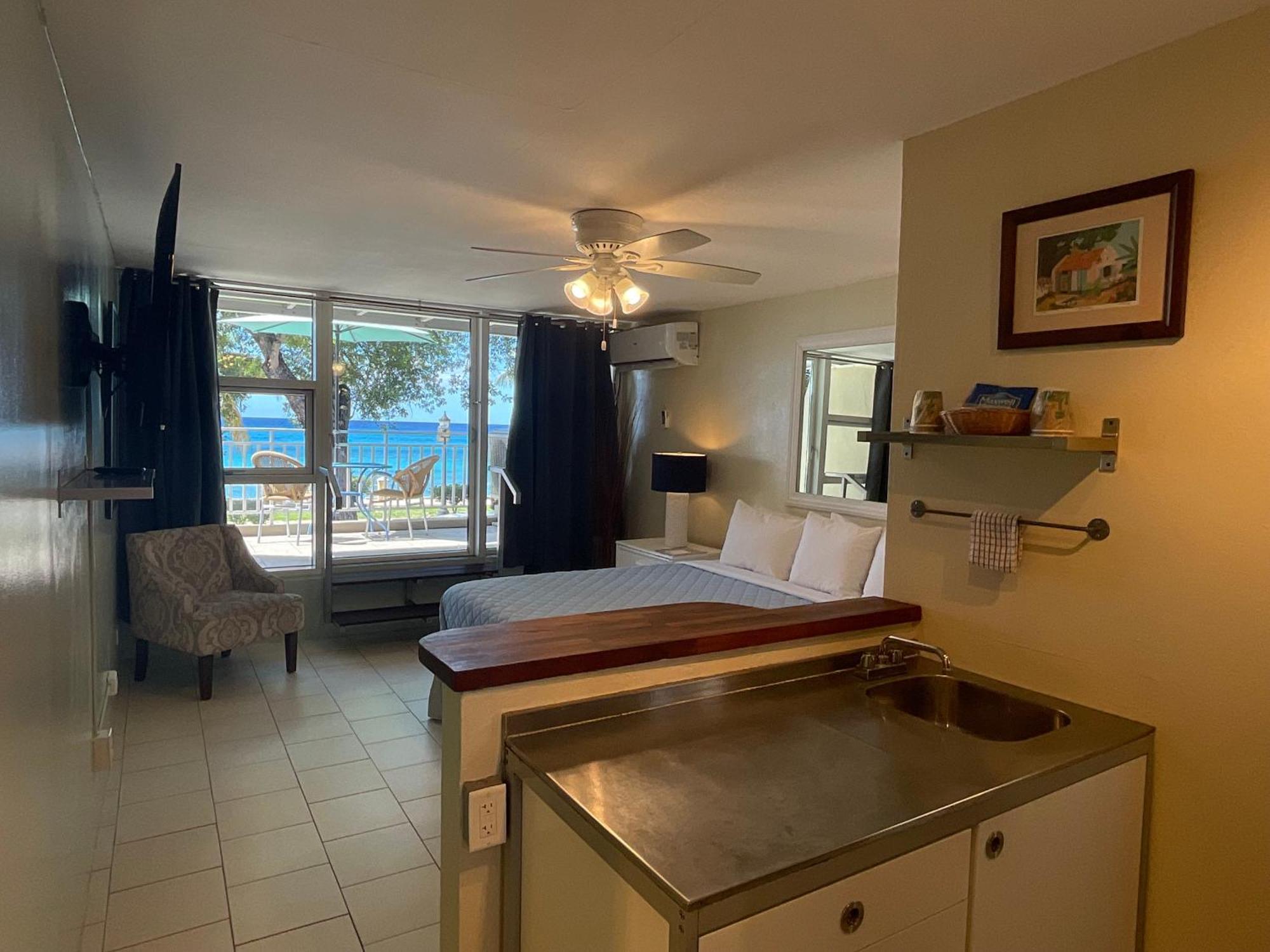 The Frederiksted Hotel Экстерьер фото