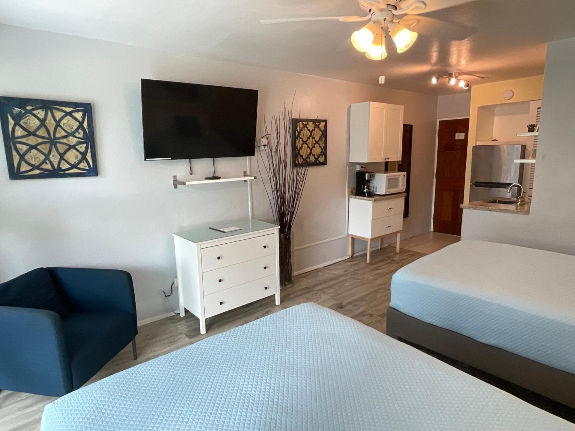 The Frederiksted Hotel Экстерьер фото