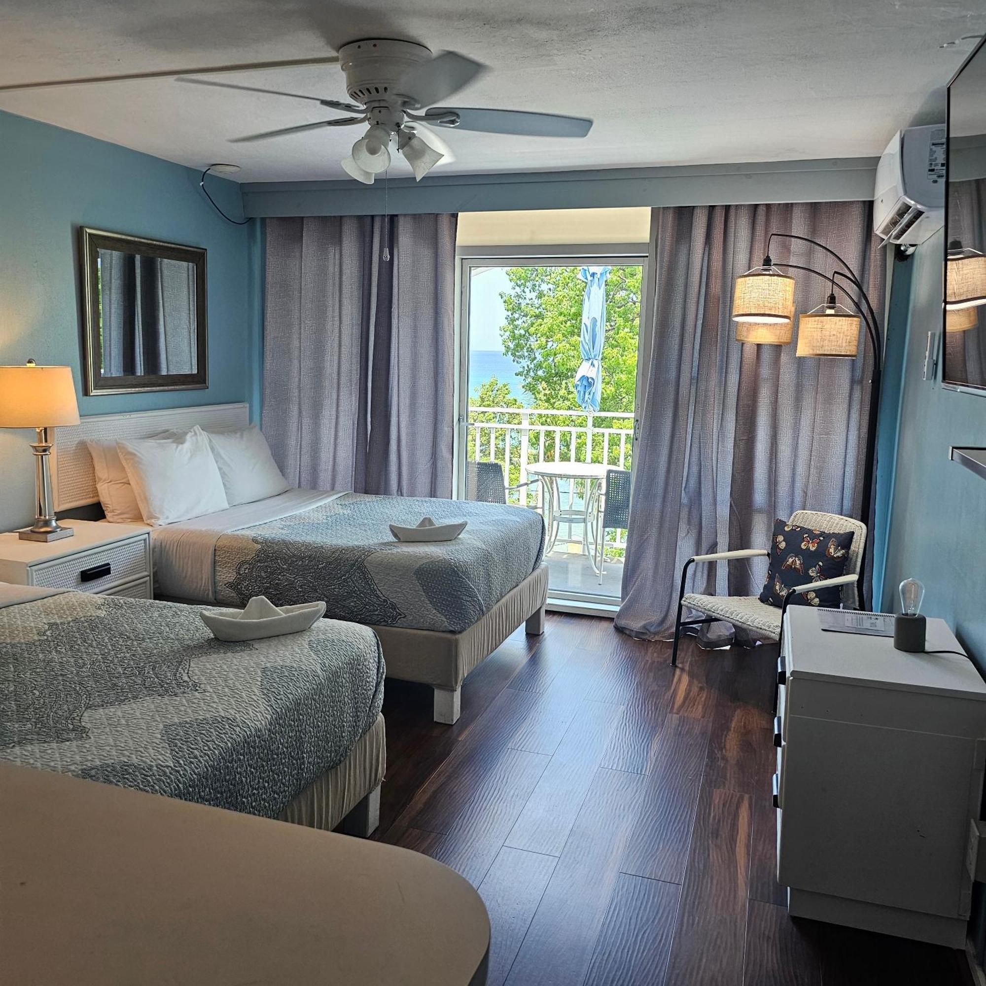 The Frederiksted Hotel Экстерьер фото