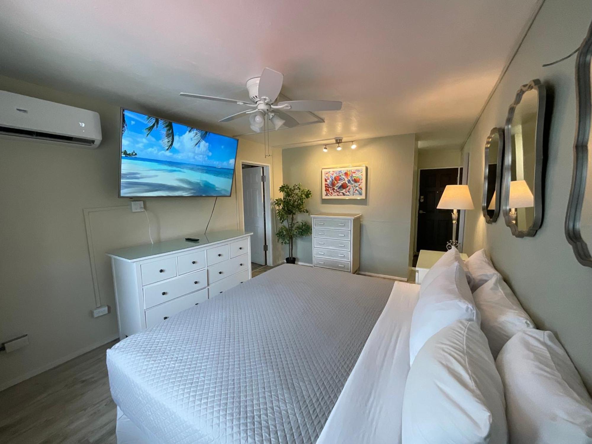 The Frederiksted Hotel Экстерьер фото