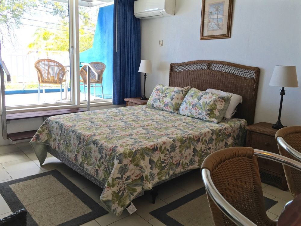 The Frederiksted Hotel Экстерьер фото
