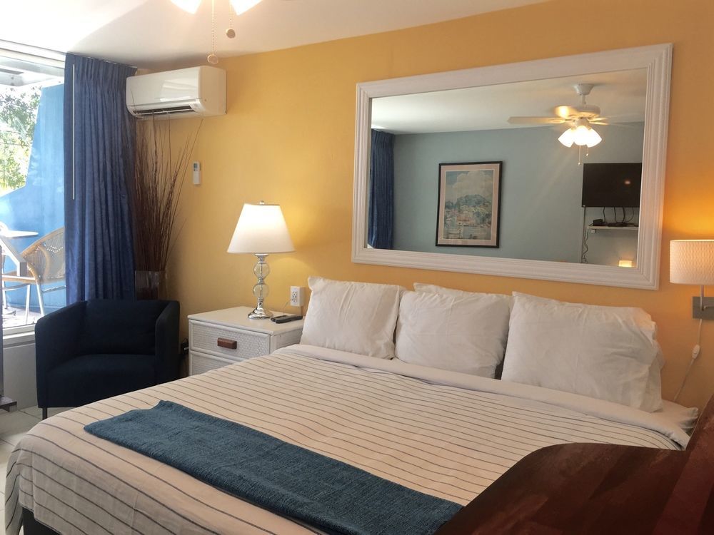 The Frederiksted Hotel Экстерьер фото