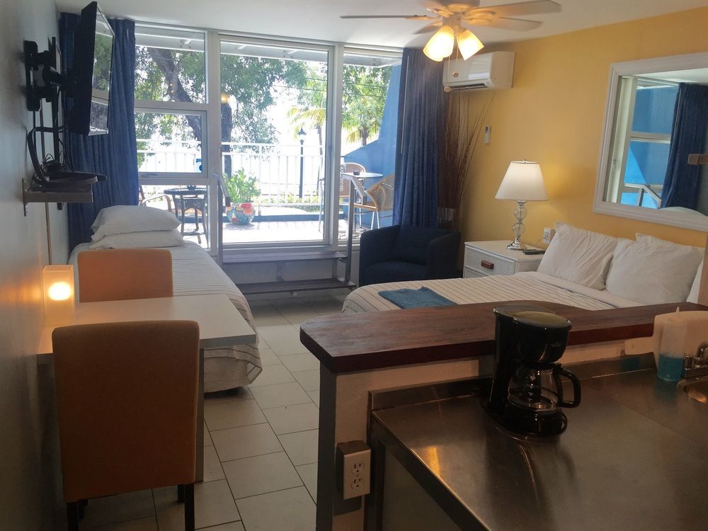 The Frederiksted Hotel Экстерьер фото